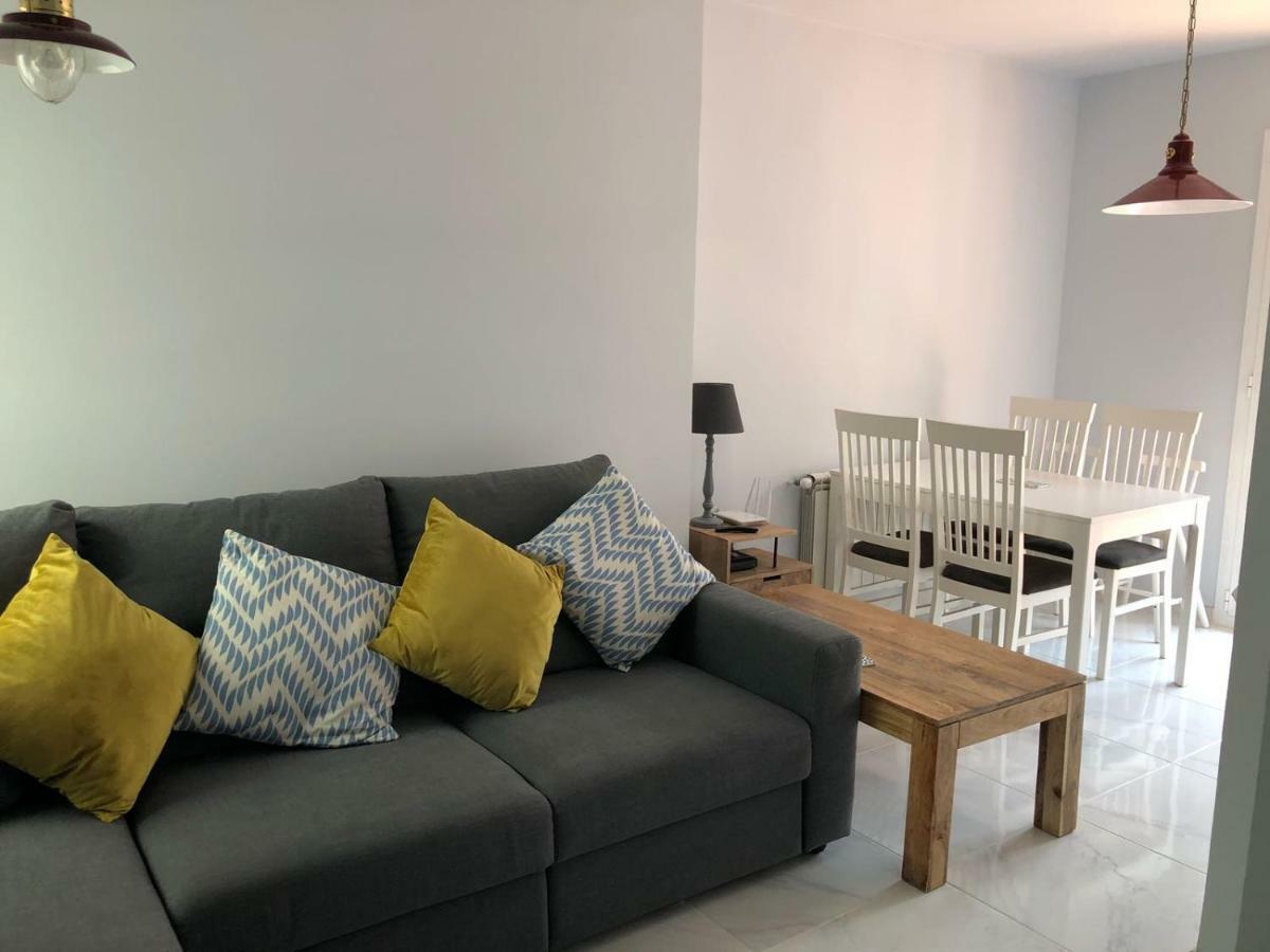 2 Bedroom Apartment In The Old Town, Close To The Beach L' Escala Екстериор снимка